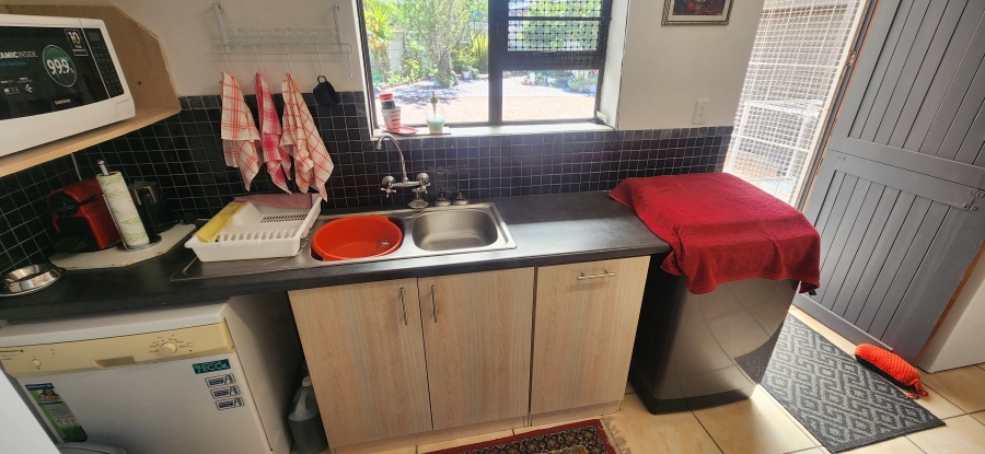 6 Bedroom Property for Sale in Dana Bay Western Cape